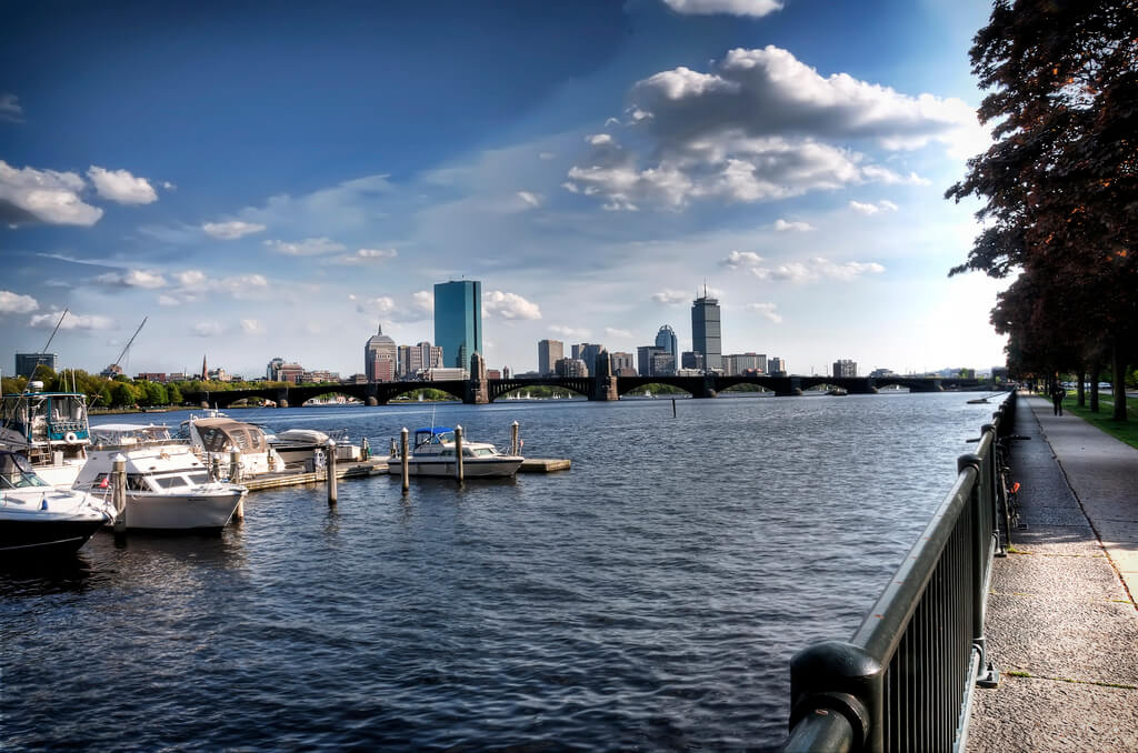 Massachusetts : Massachusetts :