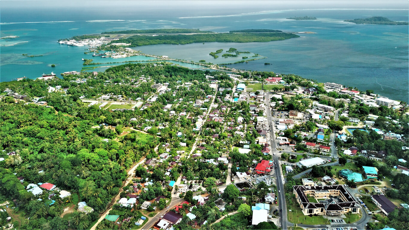 Palikir : Vue aérienne sur l'île de Pohnpei Palikir : Vue aérienne sur l'île de Pohnpei